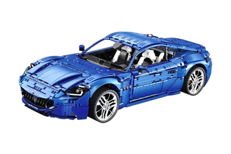 Reobrix 11010 - Maserati GranTurismo - Produktbild vorne links